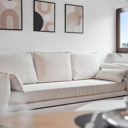 Malu Rooms - Top Lage, Kostenloser Parkplatz, Klima, Netflix, 24H Checkin Ludwigsburg Eksteriør billede