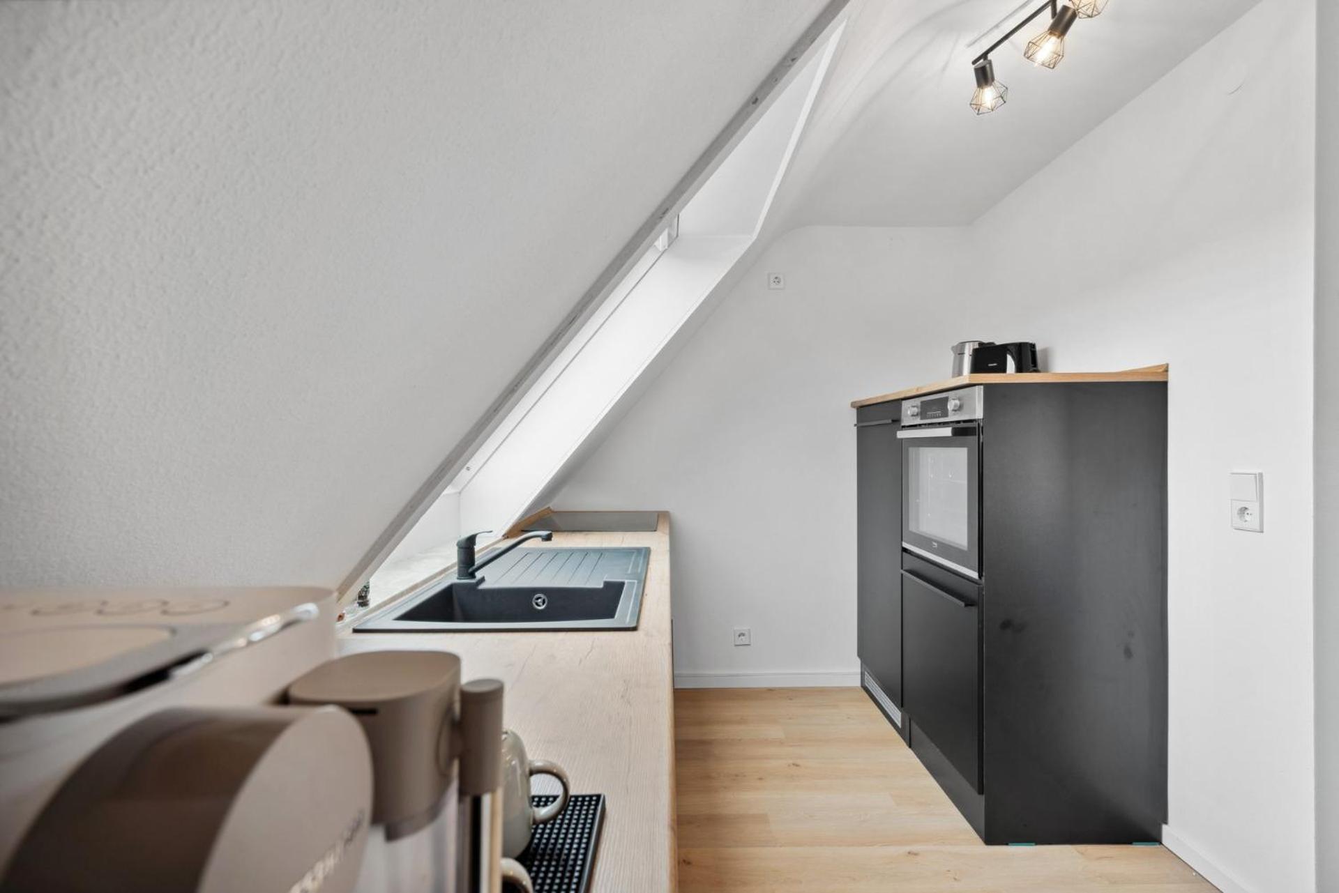 Malu Rooms - Top Lage, Kostenloser Parkplatz, Klima, Netflix, 24H Checkin Ludwigsburg Eksteriør billede