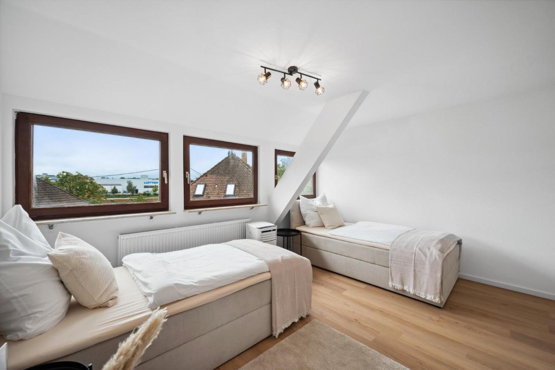 Malu Rooms - Top Lage, Kostenloser Parkplatz, Klima, Netflix, 24H Checkin Ludwigsburg Eksteriør billede